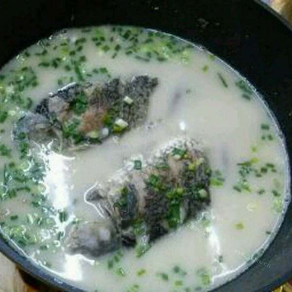 美味的鲫鱼锅