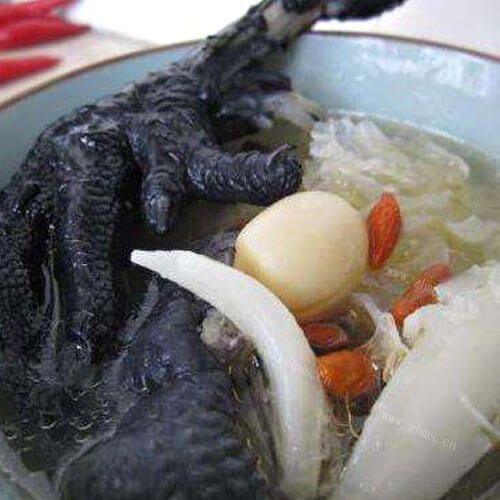 好喝的枸杞百合乌鸡汤