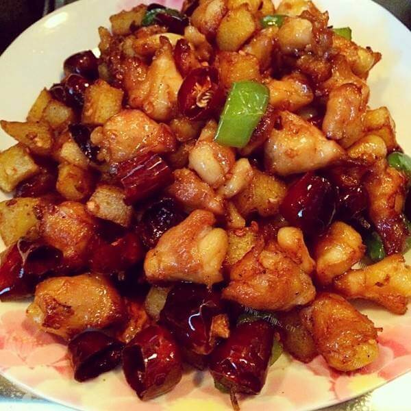 美味的土豆炒鸡丁