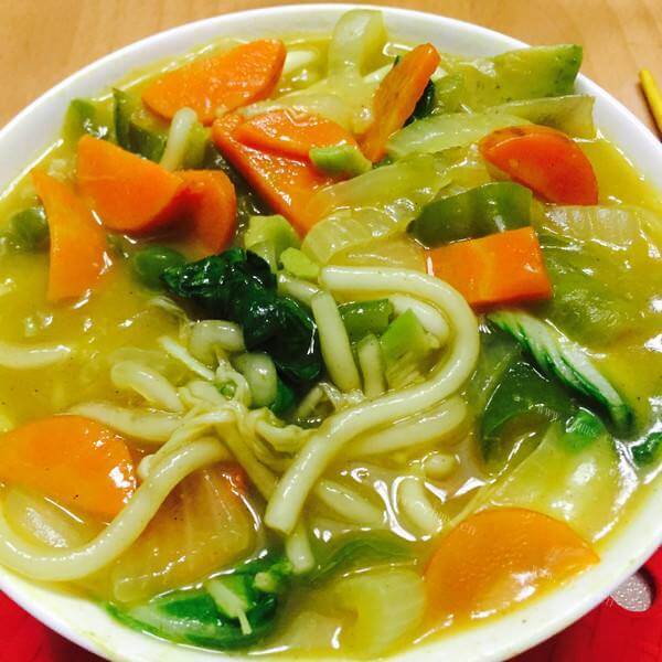 美味的日式咖喱乌冬面