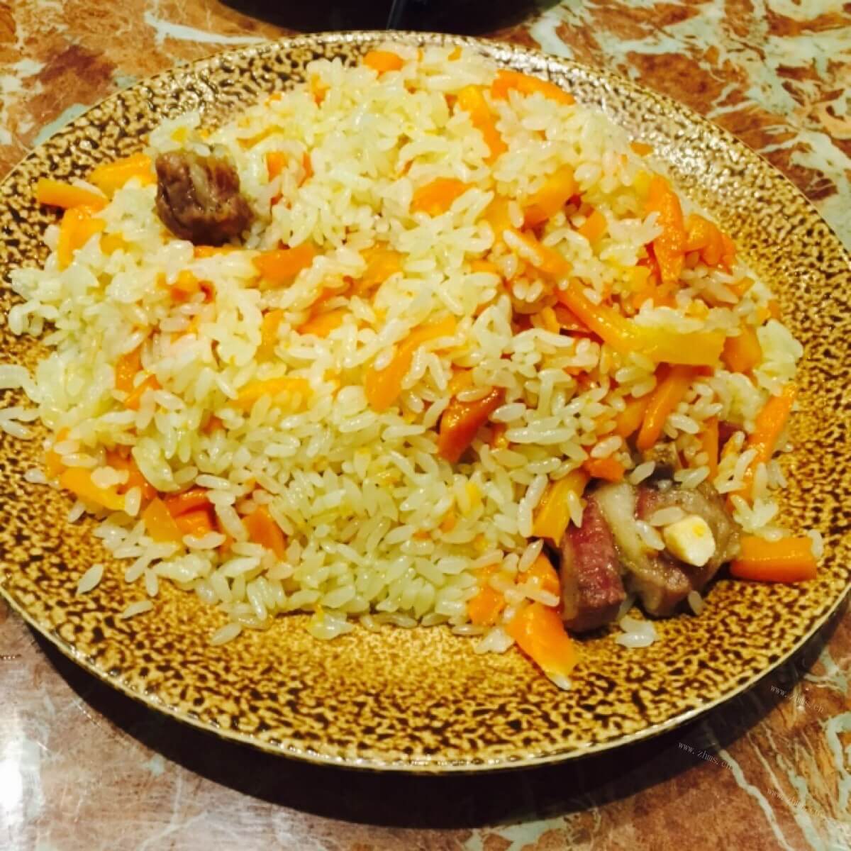 美味的新疆抓饭