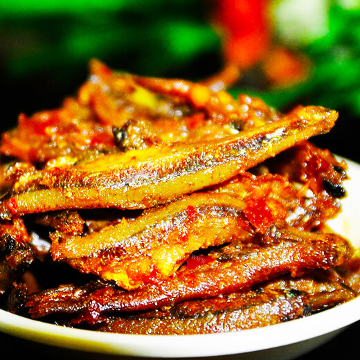 小鱼仔炒梅菜干 