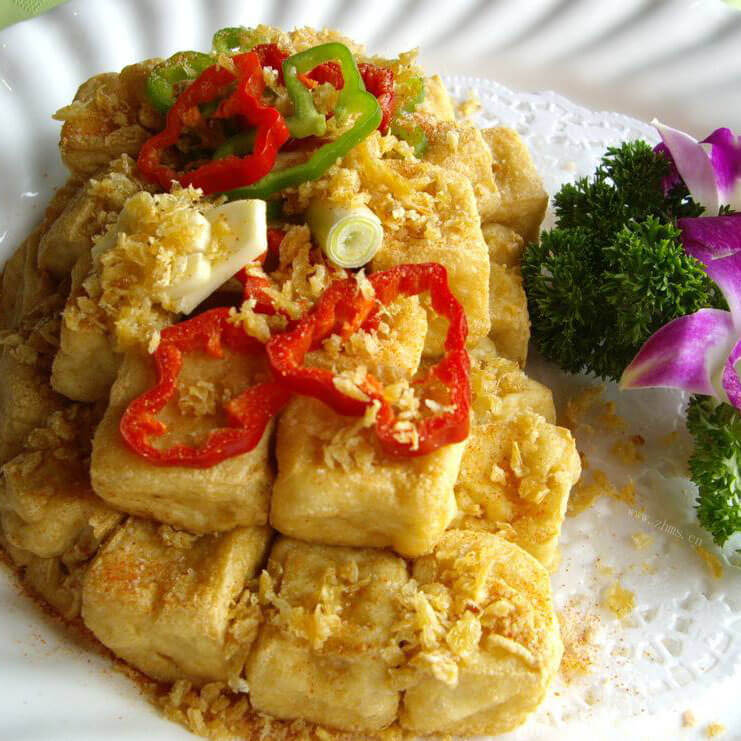 香酥的煎炸豆腐排