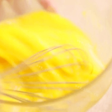 美味的滑蛋虾仁做法图解3)