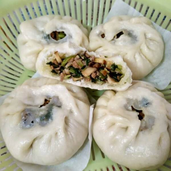 家常的肉包子包子
