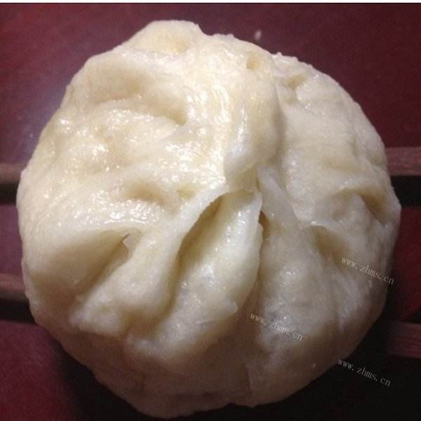 美味的大辣椒油梭包子