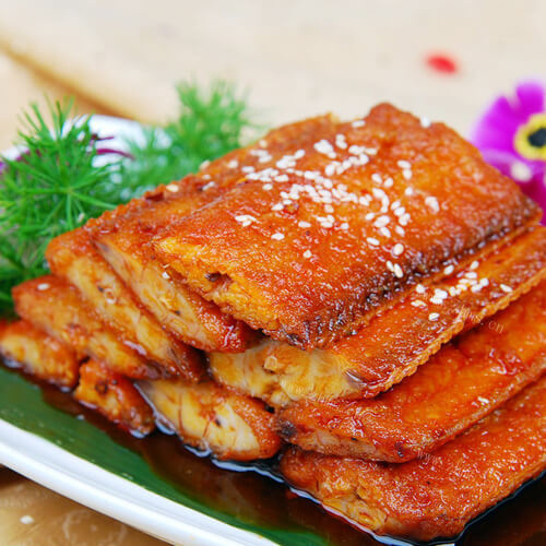 美味的白灼带鱼