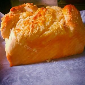 美味的红黑双果土司