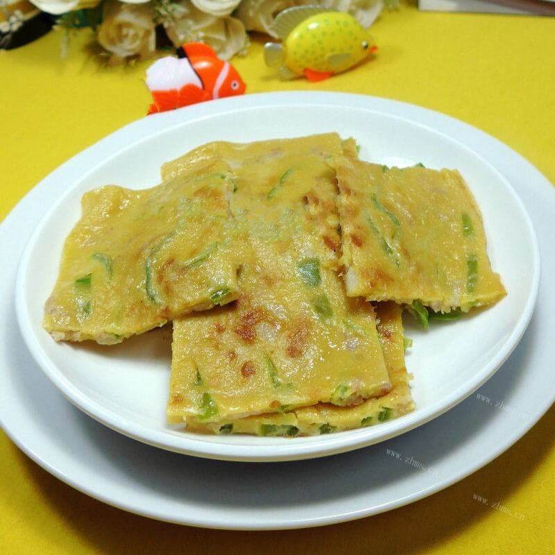 美味的肉丝尖椒鸡蛋饼