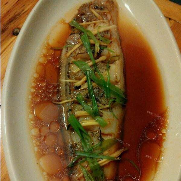 美味的蒜烧偏口鱼