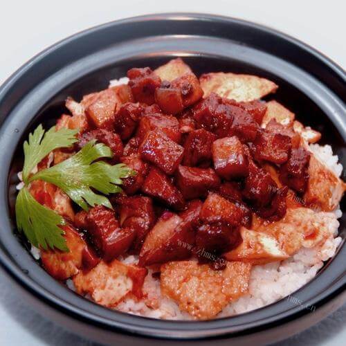 美味的红烧肉煲 