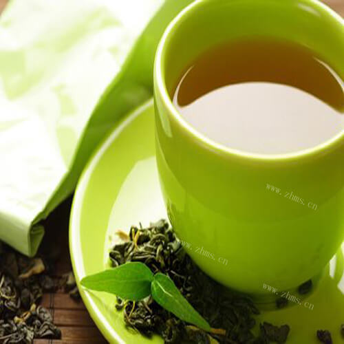 美味可口的香蕉绿茶蜜语