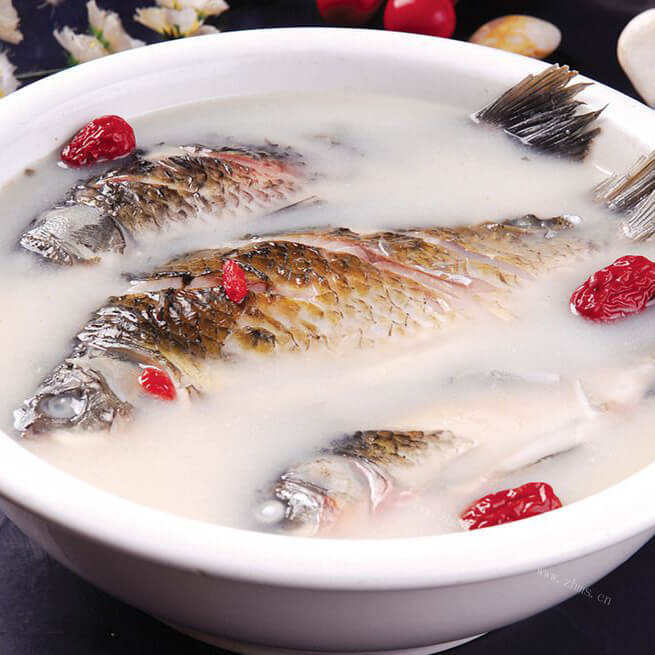 美味鲜鲫鱼汤