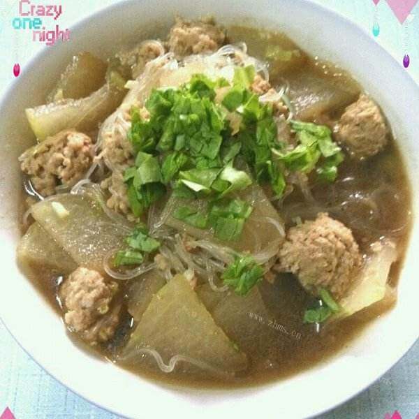美味的青瓜肉丸汤