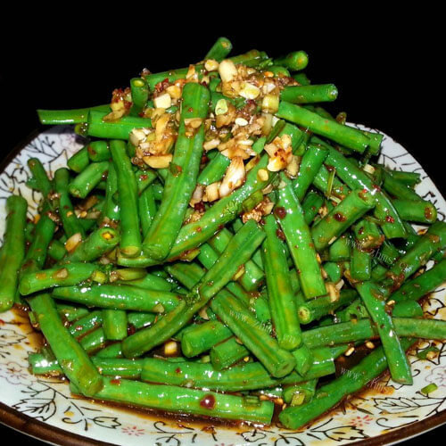 美味的凉拌豆角青瓜