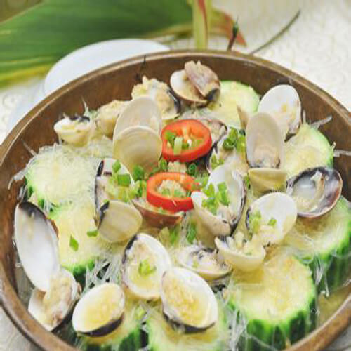 美味蒜蓉粉丝蒸白贝