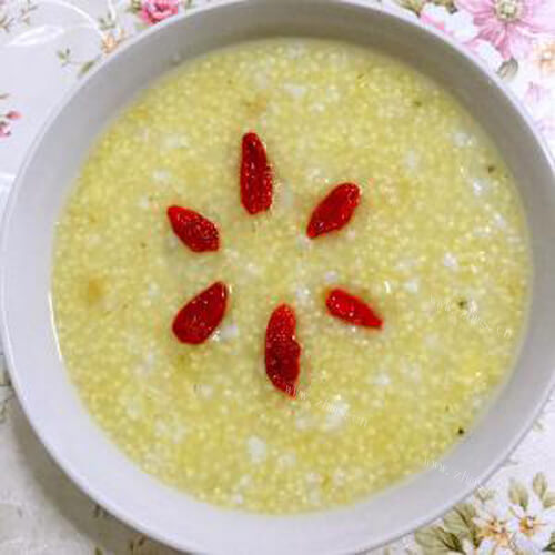 滋补山芋小米粥