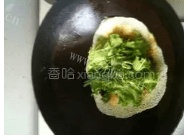 自治煎饼果子做法图解3)