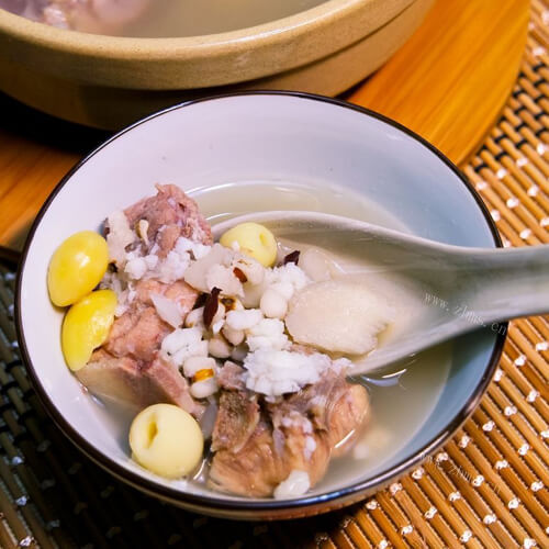 自制茯苓排骨汤