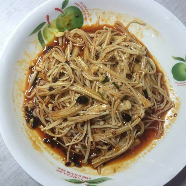 美味的老干妈金针菇
