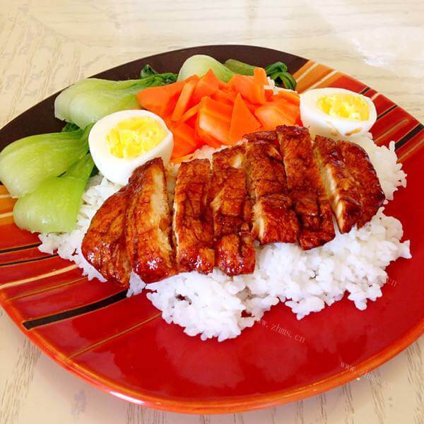 美味的照烧鸡排饭