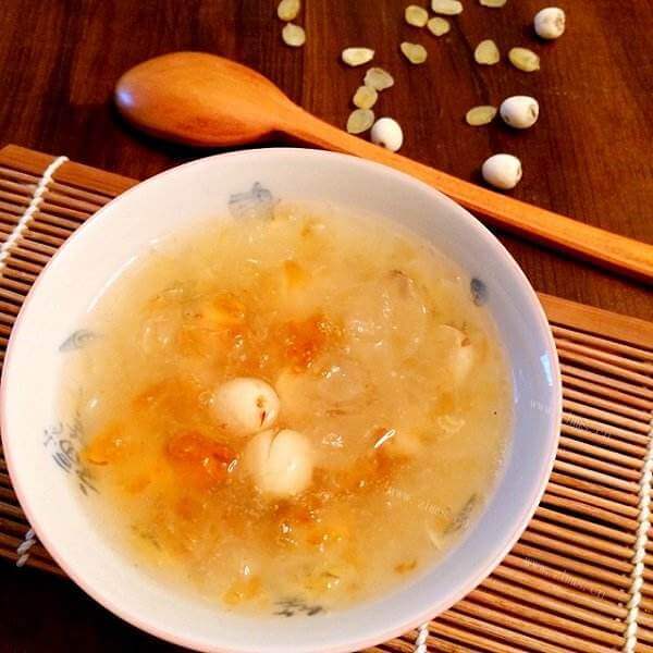 自制桃胶养颜羹