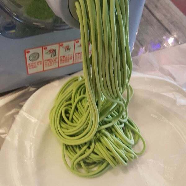 营养美味的菠菜面