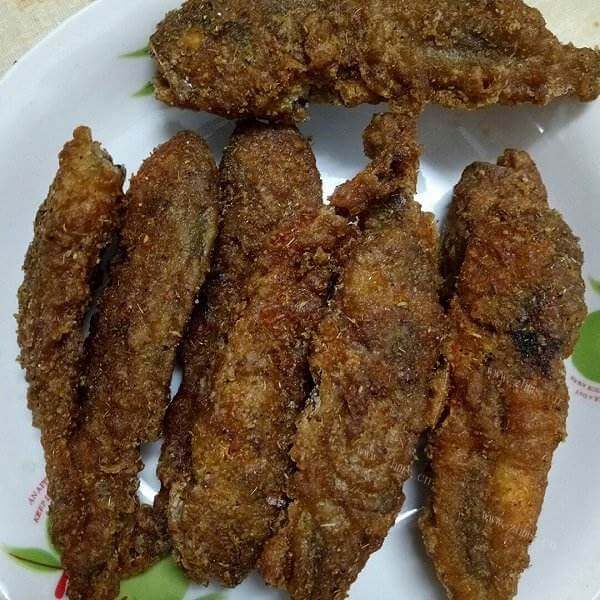 美味的脆炸小黄鱼