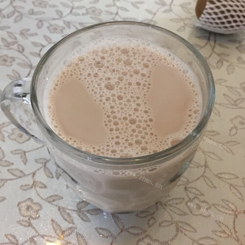 好喝的黑红绿三豆豆浆