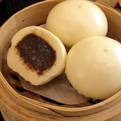 好吃的广式豆沙包