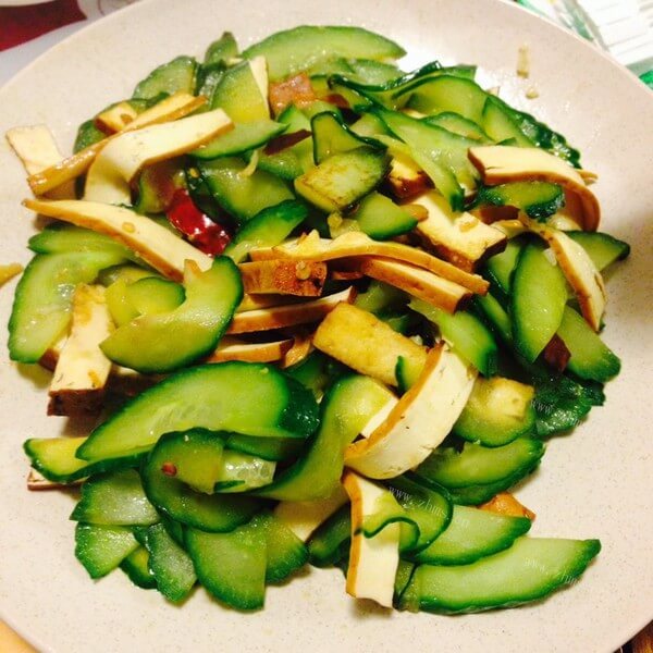 健康美味的黄瓜豆腐结