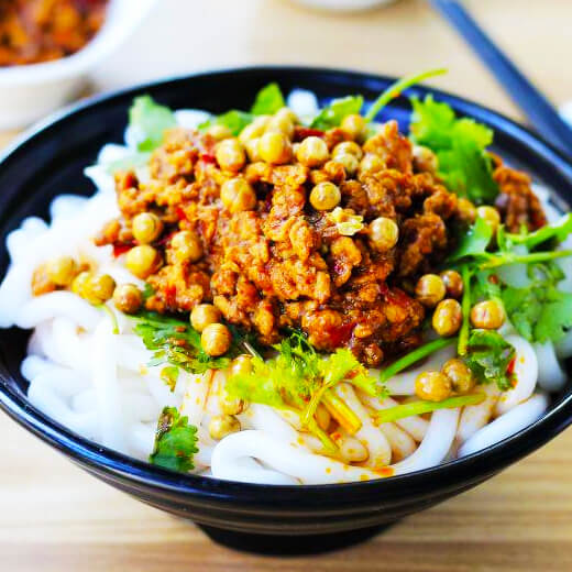 家常鸡肉拌土豆粉