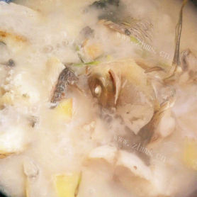 新鲜草鱼汤