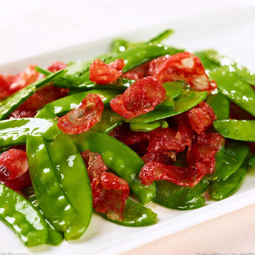 脆嫩可口的春笋炒腊肠