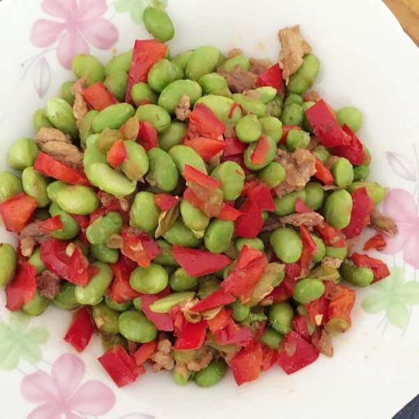 美味的香菇猪肉毛豆粒