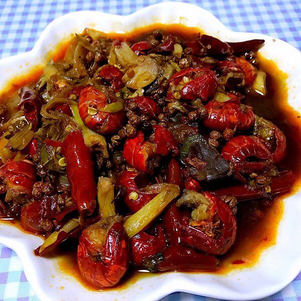 海鲜美食麻辣虾尾