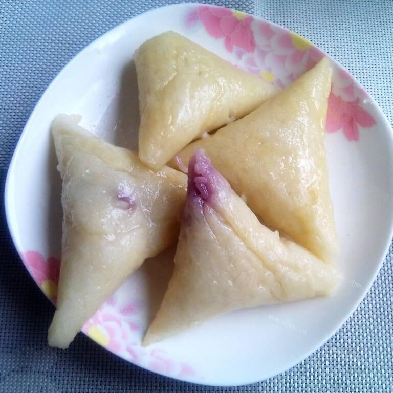 美味的蓝莓清水粽