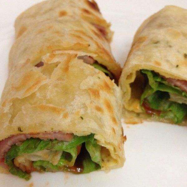 美味的芝士火腿手抓饼