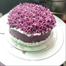 香甜的紫薯慕斯蛋糕