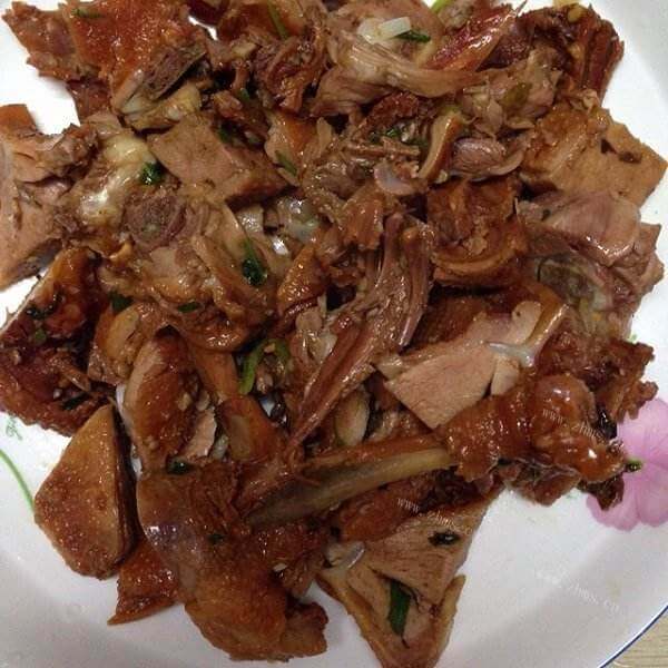 好吃的卤鸭烩冬瓜