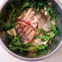 白菜粉条炖鲤鱼