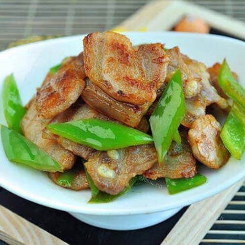 鲜椒小炒五花肉片