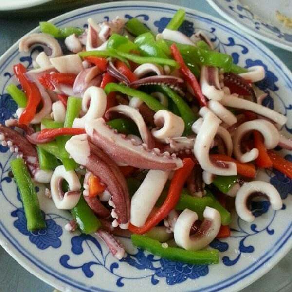 香辣鱿鱼蒜薹