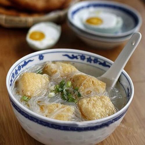 美味的粉丝拌腐竹