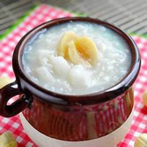 美味的熬大米粥