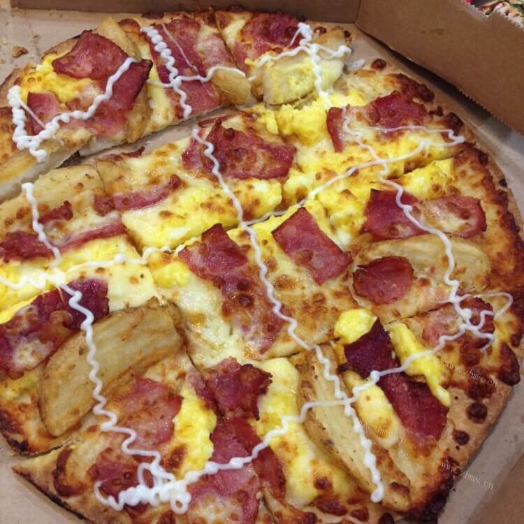 好吃的菠萝火腿披萨