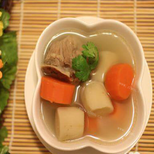 好喝的牛蒡红萝卜排骨汤