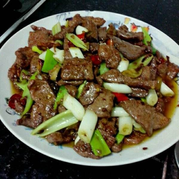 美味的鲜笋猪肝