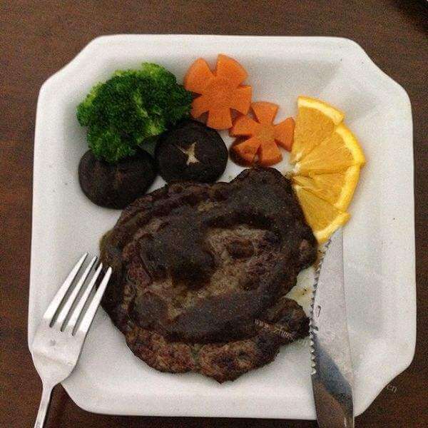 特色菜品黑椒煎牛排
