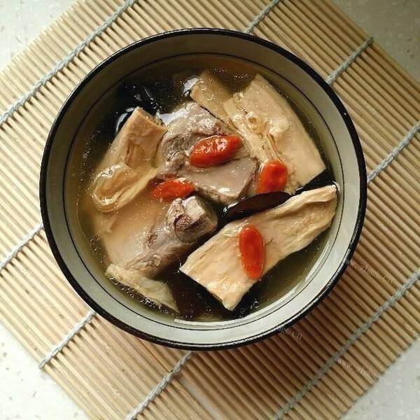 营养海带山药排骨汤